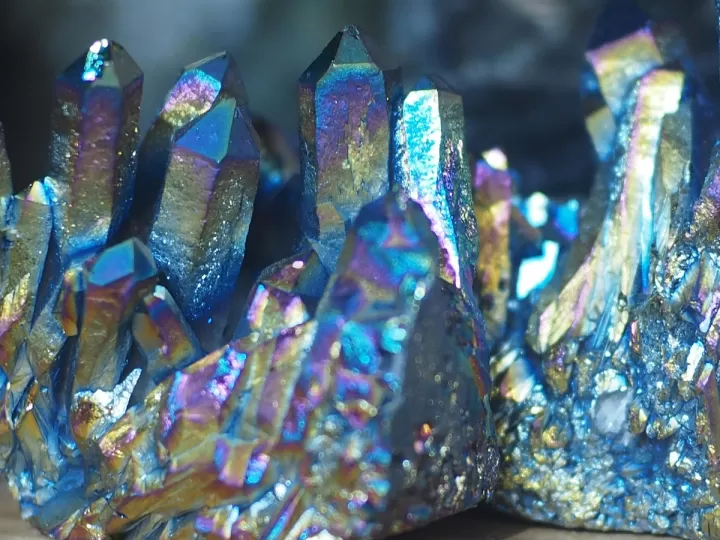 a green crystal