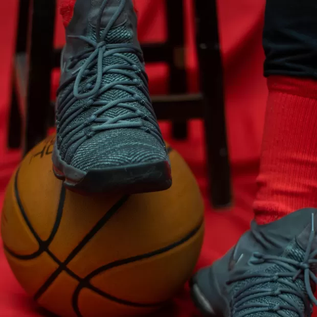 zapatillas baloncesto rosas