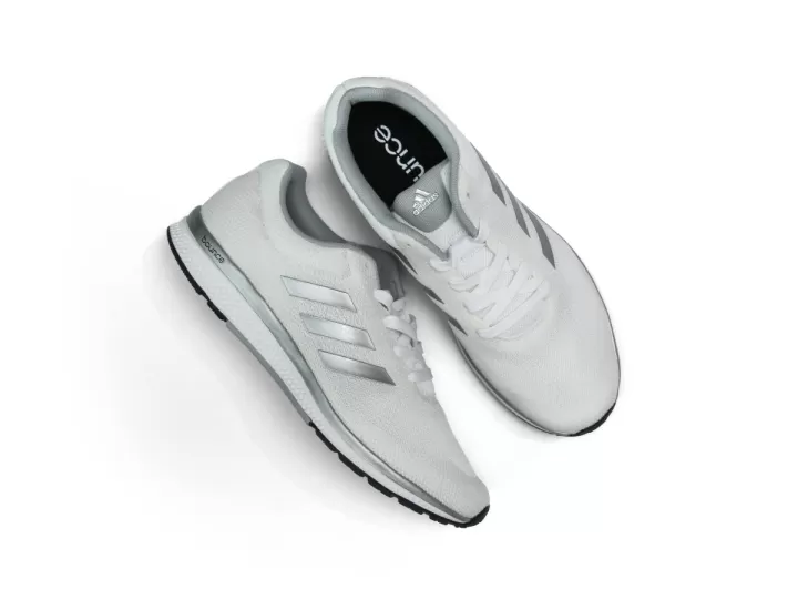 zapatillas con velcro para adultos